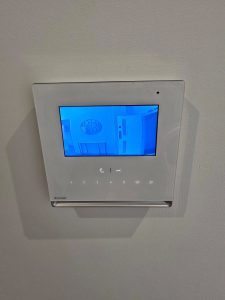 1739377667061